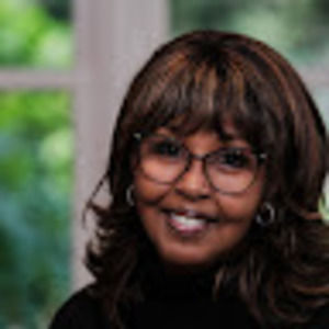 Meet your Posher, Linda